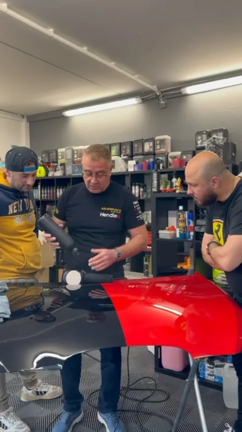Neue Politur-Techniken und Produkte beim Aufbau-Seminar — Schwelm